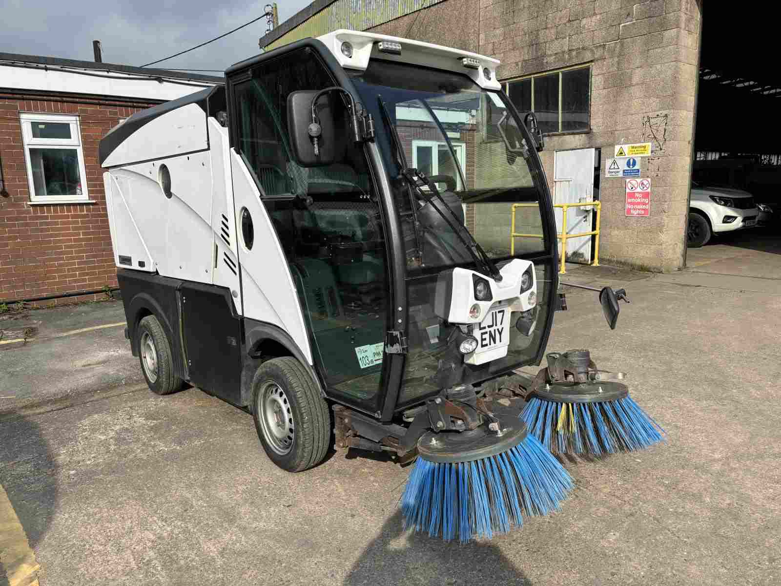 2017 Johnston CN101 Compact Sweeper 